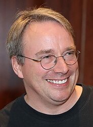 Linus Torvalds /></a></p> <p> <li><h5><a href=