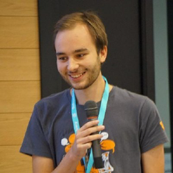 Carl Schwan: KDE developer, Web and QML developer