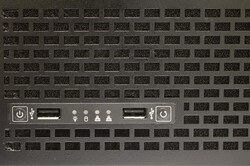 A server viewed from the front, close buttons.