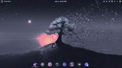 The Garuda Linux Mokka default desktop is dark but clean