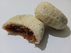Kuih tepung gomak (atau tepung gomok) di Malaysia.
