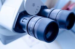 Laboratory microscope