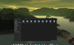 Zorin OS 18 Desktop and âFile Explorerâ