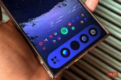 Windows-style taskbar to Android