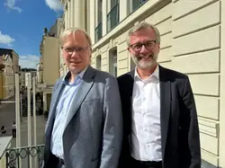Marco AnschÃ¼tz, CIO (left) and Dr. Heiko Geue, Minister of Finance and Digitalization of the German state of Mecklenburg-Vorpommern